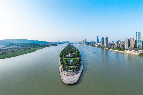 長(zhǎng)沙戰(zhàn)略咨詢公司如何幫傳統(tǒng)企業(yè)突破發(fā)展瓶頸實(shí)現(xiàn)轉(zhuǎn)型？