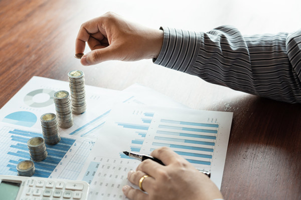 預(yù)算過(guò)程監(jiān)管缺，如何有效強(qiáng)化預(yù)算全程的管控力度？