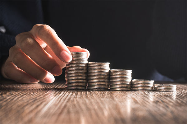 薪酬績效分析：多家大行下調(diào)存款利率，1年期下破1%