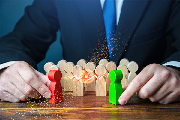 新老業(yè)務(wù)沖突不斷，企業(yè)戰(zhàn)略管理如何平衡布局？