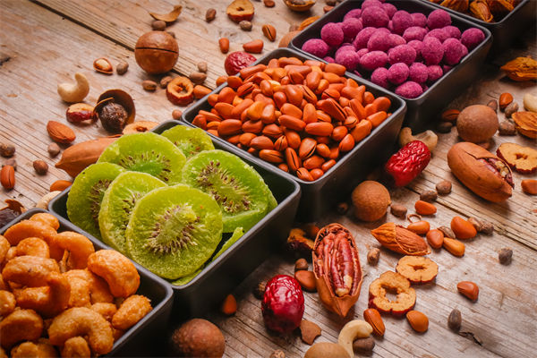 品牌營(yíng)銷(xiāo)分析：第一批開(kāi)零食店的人，賺夠千萬(wàn)離場(chǎng)了