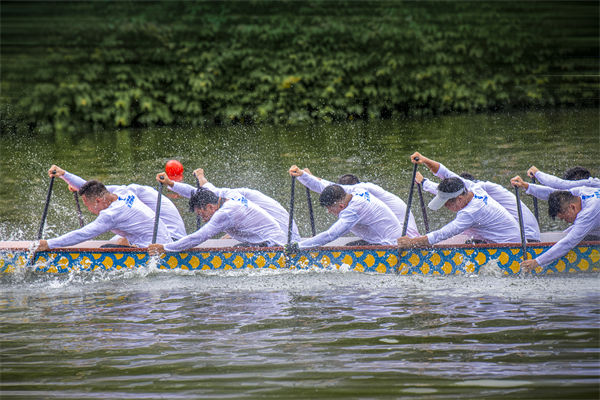 起猛了龍舟都能蹦迪了，企業(yè)文化對此有何啟示？