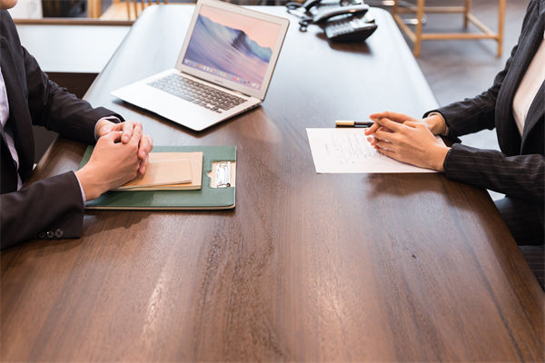 績(jī)效溝通障礙重重，怎樣搭建順暢溝通機(jī)制助力考核？