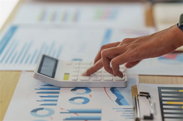 執(zhí)行與預(yù)算嚴重脫節(jié)，企業(yè)如何構(gòu)建動態(tài)監(jiān)控與調(diào)整機制？