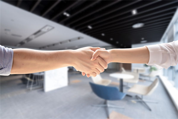 企業(yè)文化理念懸浮空中，如何讓價值觀真正落地生根？