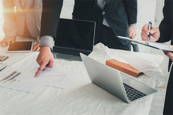 戰(zhàn)略規(guī)劃年年重做卻無效，到底缺了哪環(huán)落地邏輯？