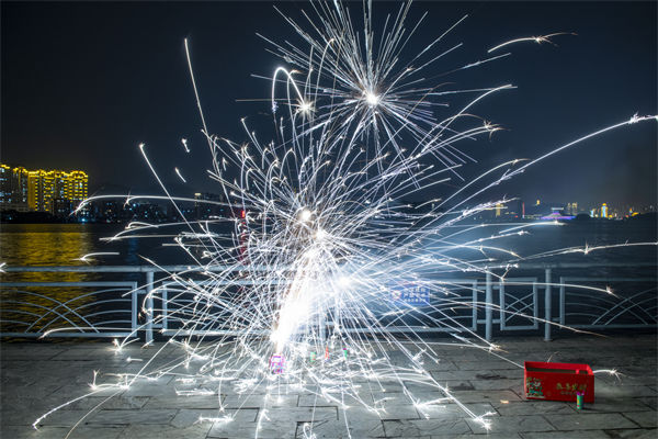 精益生產(chǎn)分析：湖南一花炮廠爆炸，現(xiàn)場(chǎng)升起蘑菇云