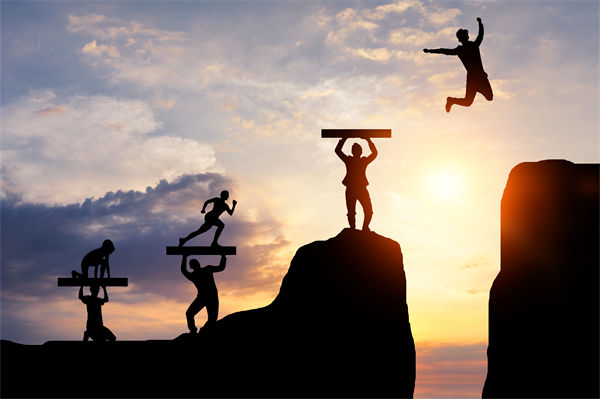 企業(yè)文化淪為口號：形式主義背后藏著哪些管理危機？