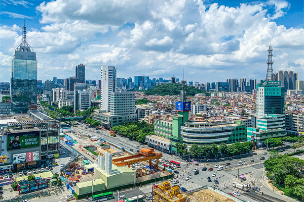 佛山管理咨詢公司深度助力，企業(yè)如何加速突破成長(zhǎng)天花板？