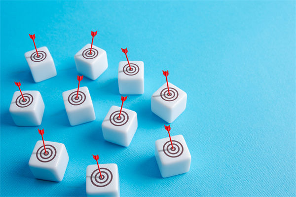 白酒遇冷，集體“降度”，關(guān)聯(lián)企業(yè)有何營(yíng)銷啟示？