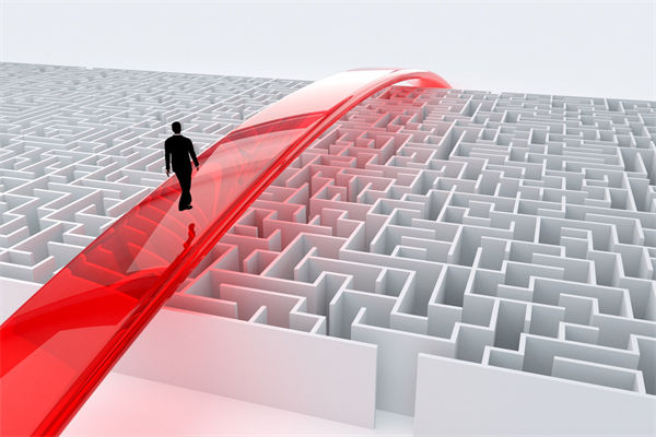 行業(yè)變局加速，企業(yè)戰(zhàn)略如何避開陷阱抓住新機(jī)遇？