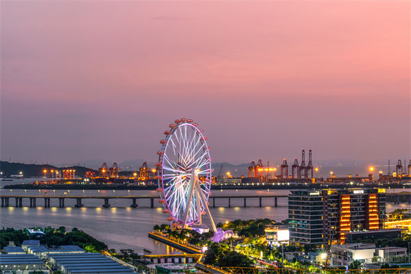 行業(yè)洗牌加速企業(yè)迷茫，深圳戰(zhàn)略咨詢公司能指明突圍方向嗎？