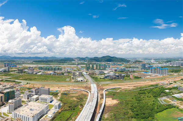 企業(yè)轉(zhuǎn)型卡在瓶頸期難突破，中山管理咨詢?nèi)绾沃髽I(yè)找到新路徑？