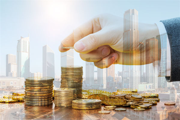 薪酬結(jié)構(gòu)與戰(zhàn)略脫節(jié)，薪酬咨詢(xún)?cè)鯓哟罱ㄟm配體系？